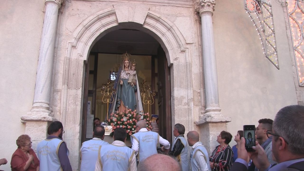 Raffadali: processione Madonna del Rosario